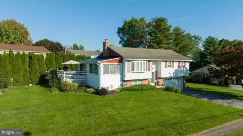 53 Kevin Dr, York, PA 17408