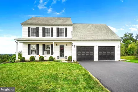 60 Bryn Way, Mount Wolf, PA 17347