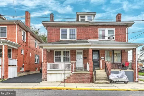 8 N Pearl St, York, PA 17404