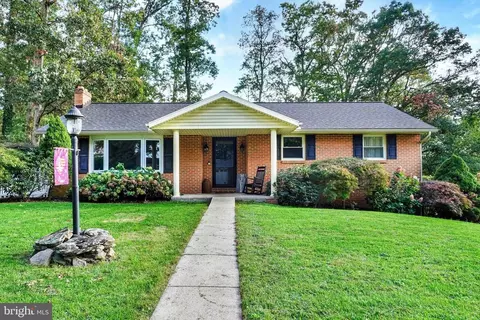 4 Woodland Dr, Shrewsbury, PA 17361
