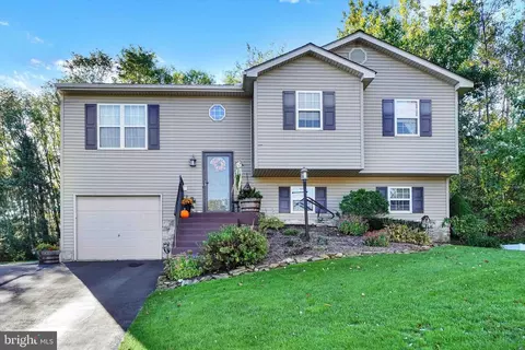 1883 Brandywine Ln, York, PA 17404