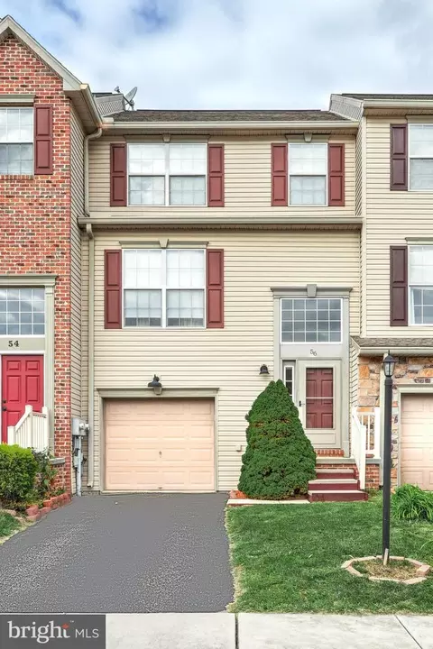 56 Sara Ln, Hanover, PA 17331