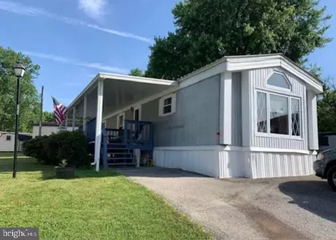 484 Capital Dr, York, PA 17406