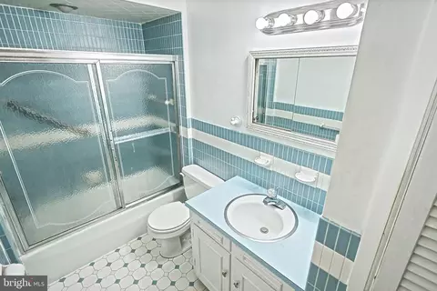 653 E Middle St, Hanover, PA 17331 photo 15