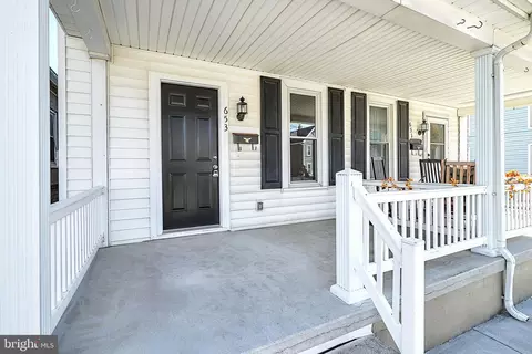 653 E Middle St, Hanover, PA 17331 photo 4
