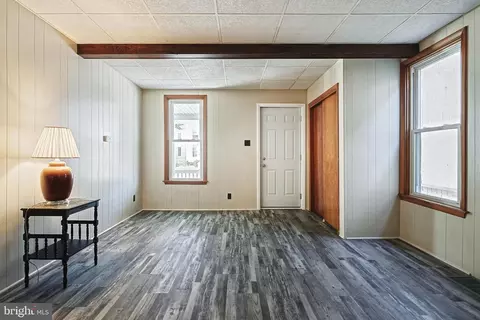 653 E Middle St, Hanover, PA 17331 photo 6