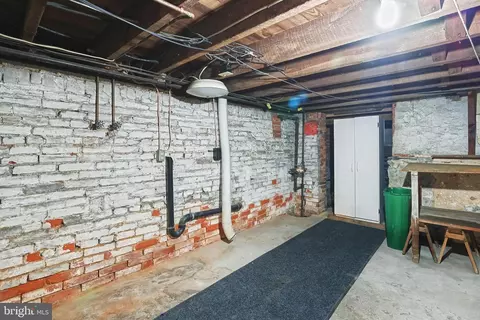 653 E Middle St, Hanover, PA 17331 photo 25