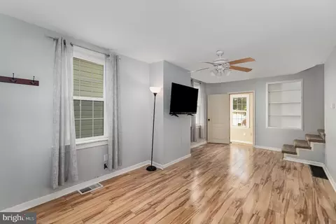 309 E Walnut St, Hanover, PA 17331 photo 5