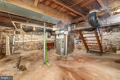 309 E Walnut St, Hanover, PA 17331 photo 18