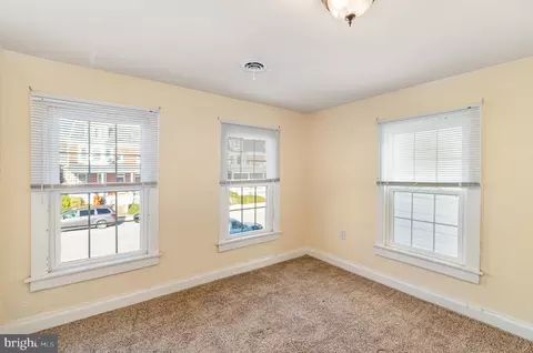 309 E Walnut St, Hanover, PA 17331 photo 10