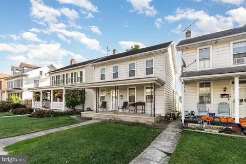 309 E Walnut St, Hanover, PA 17331 photo 3
