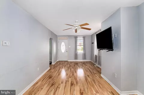 309 E Walnut St, Hanover, PA 17331 photo 6