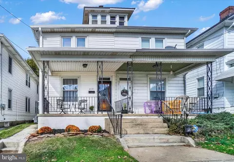 217 W High St, Red Lion, PA 17356