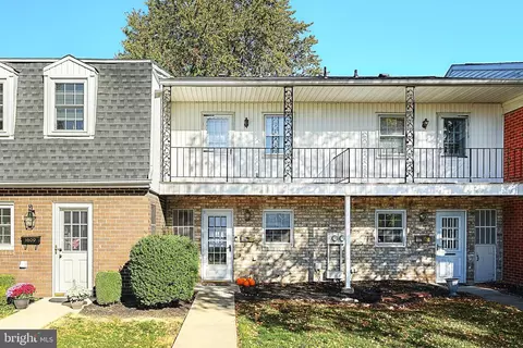 1607 Wogan Rd, York, PA 17404