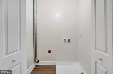 124 E Chestnut St, Hanover, PA 17331 photo 25