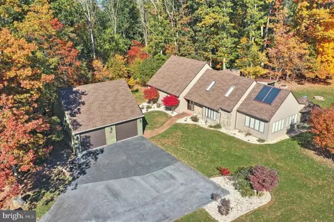 1320 Pleasant Dr, Dover, PA 17315