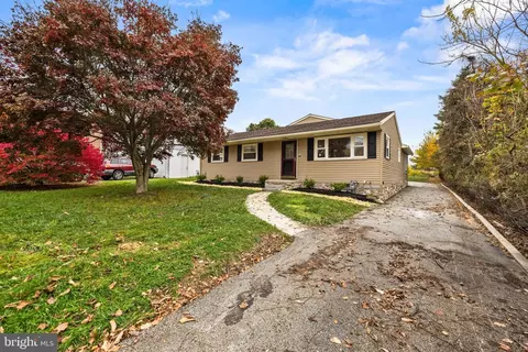 200 Baugher Dr, Hanover, PA 17331
