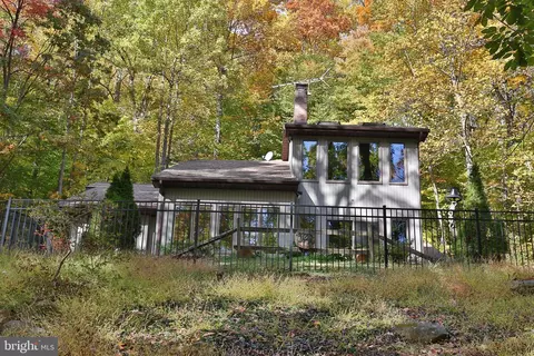 160 Aspen Dr, Dillsburg, PA 17019