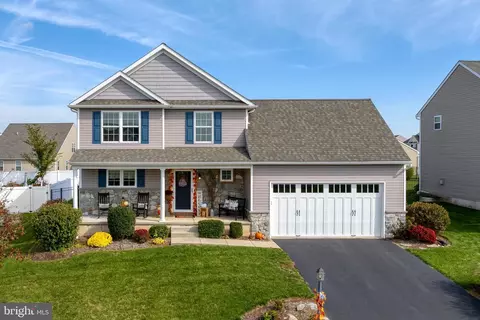 220 Joshua Dr, York, PA 17404