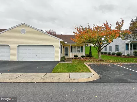 3035 Lakefield Rd #3035, York, PA 17402