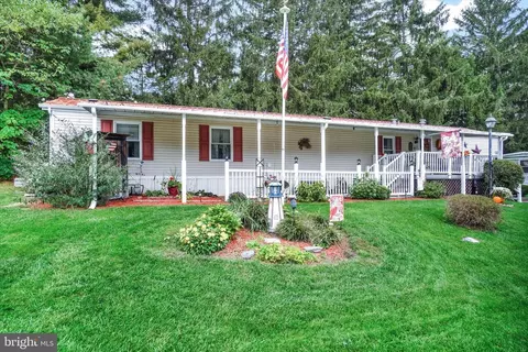 209 Brooklyn Dr, York, PA 17406