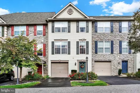 205 Wheatfield Way #56A, York, PA 17403