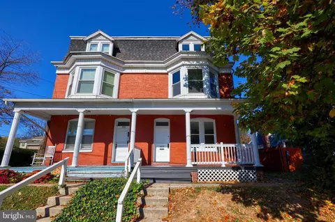 462 Maple St, Manchester, PA 17345