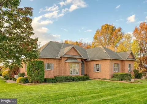 120 S Shaffer Dr, New Freedom, PA 17349