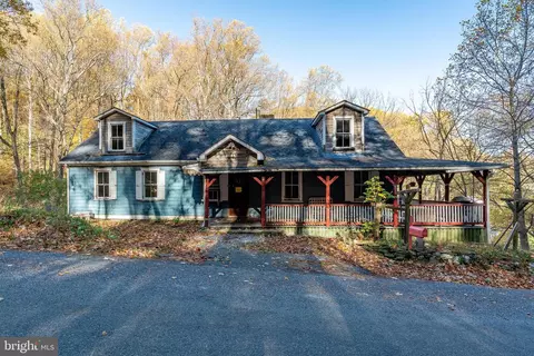 254 Middle River Rd, Brogue, PA 17309
