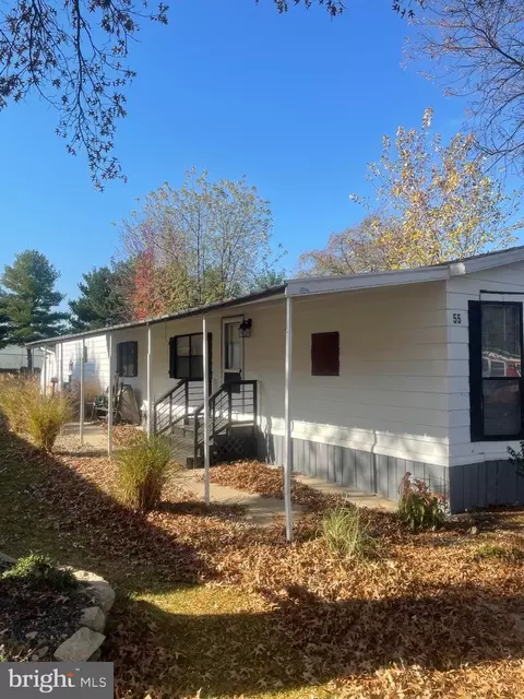 55 Lawson Ct, York, PA 17408