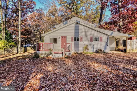 21 Oak Forest Rd, Delta, PA 17314