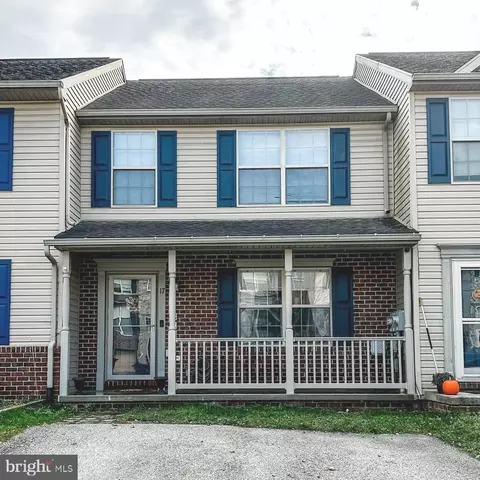 17 Sara Ln, Hanover, PA 17331