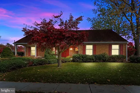 759 Eichelberger St, Hanover, PA 17331