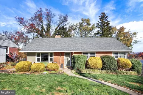 1377 Glendale Rd, York, PA 17403