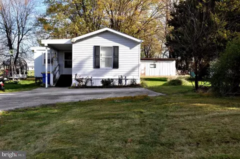 4455 N Biesecker Rd, Thomasville, PA 17364