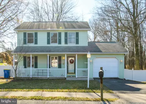 30 Locust Ct, Manchester, PA 17345