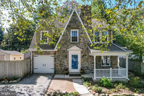 1606 Clover Ln, York, PA 17403