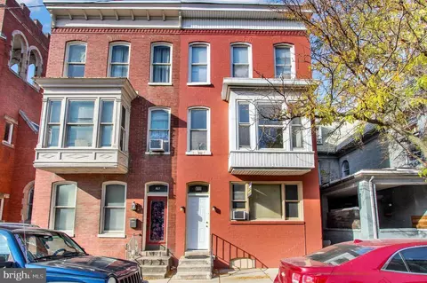 819 E Market St, York, PA 17403