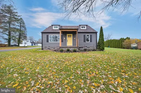 1830 Hilton Ave, Dover, PA 17315
