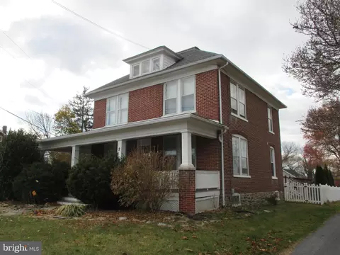 2 N Main St, Jacobus, PA 17407