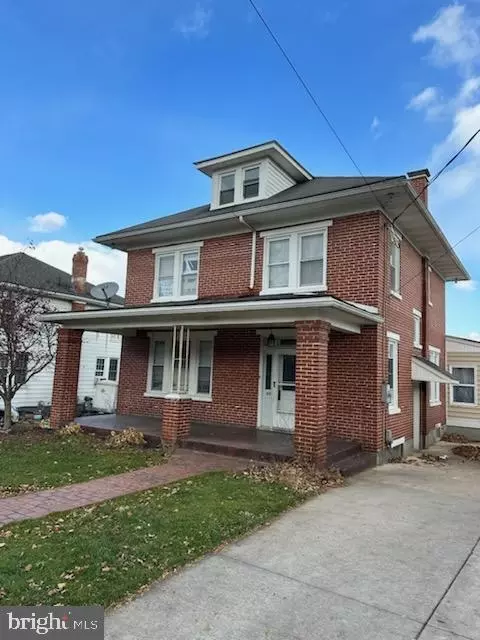 49 Locust Grove Rd, York, PA 17402
