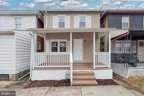 706 Jessop Pl, York, PA 17401