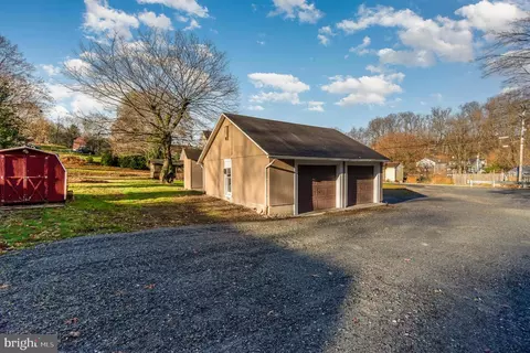 117 E Main St, Windsor, PA 17366 photo 28
