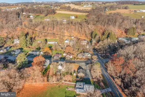 117 E Main St, Windsor, PA 17366 photo 31