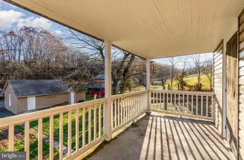 117 E Main St, Windsor, PA 17366 photo 15