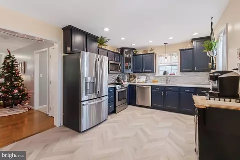 475 Thomas Armor Dr, Windsor, PA 17366 photo 8