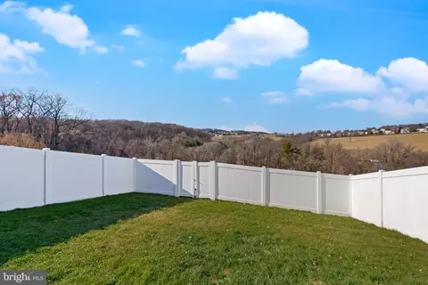475 Thomas Armor Dr, Windsor, PA 17366 photo 33