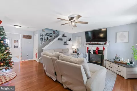 475 Thomas Armor Dr, Windsor, PA 17366 photo 3