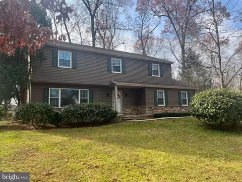 755 School Rd, York, PA 17407