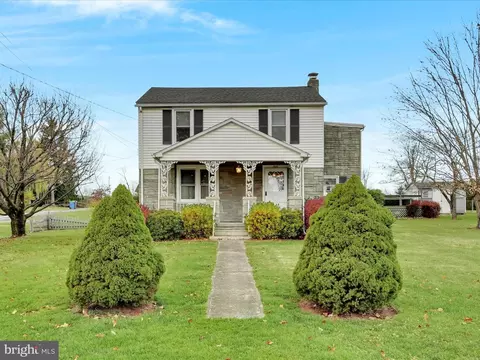 1842 Virginia Ave, Dover, PA 17315